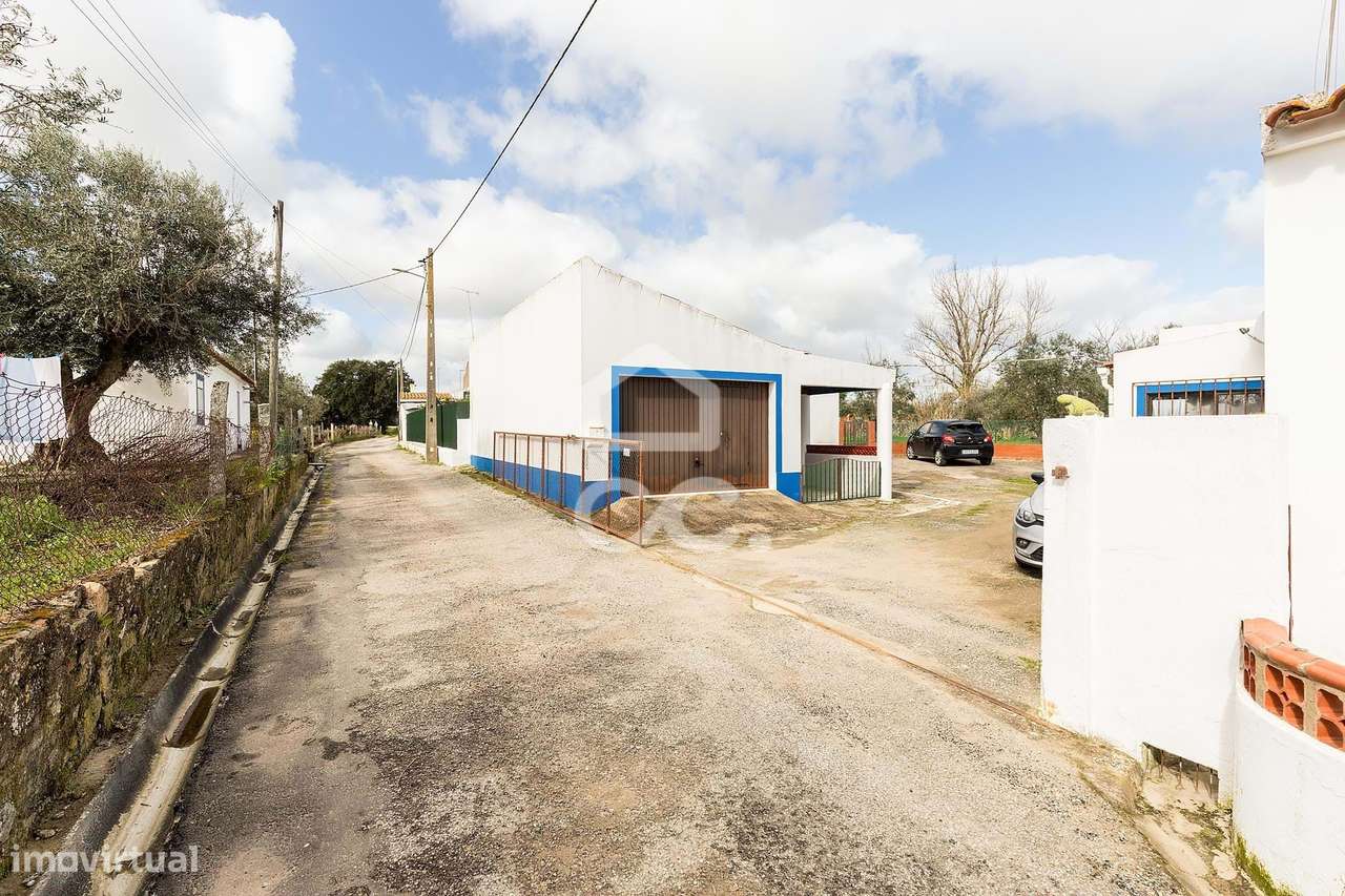 Moradia T2 de Rés do Chão c/ Terreno de 347 m² | S. Miguel de Machede,-22