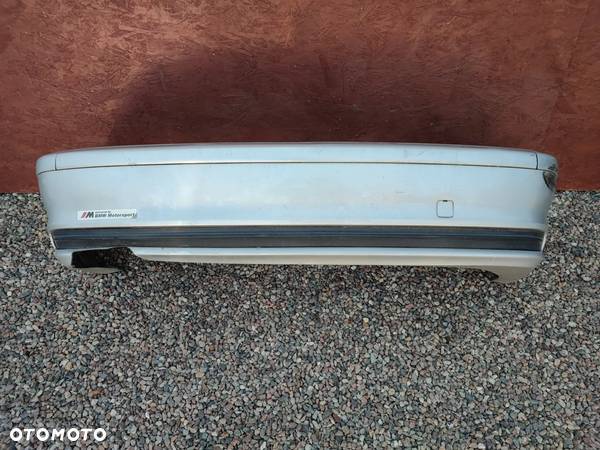 BMW E46 ORYGINALNY ZDERZAK TYŁ DO NADWOZIA SEDAN W KOLORZE TITAN-SILBER O NR. 9 071 070 OEM - 1