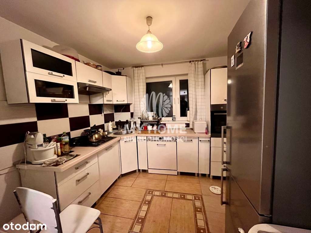 Przestronny dom z kominkiem na dużej działce!-3