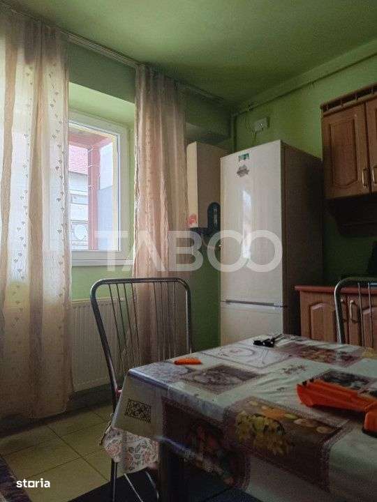 Garsoniera cat un apartament! 51 mp utili balcon 6 mp etaj 3 sat Marsa - Imagine principală: 4/10
