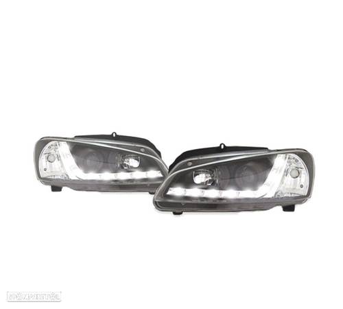 FARÓIS COM LUZ DIURNA LED PARA PEUGEOT 106 96+ FUNDO PRETO - 1