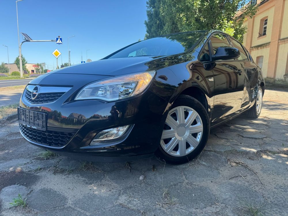 Opel Astra J 1.6 ENERGY 2009