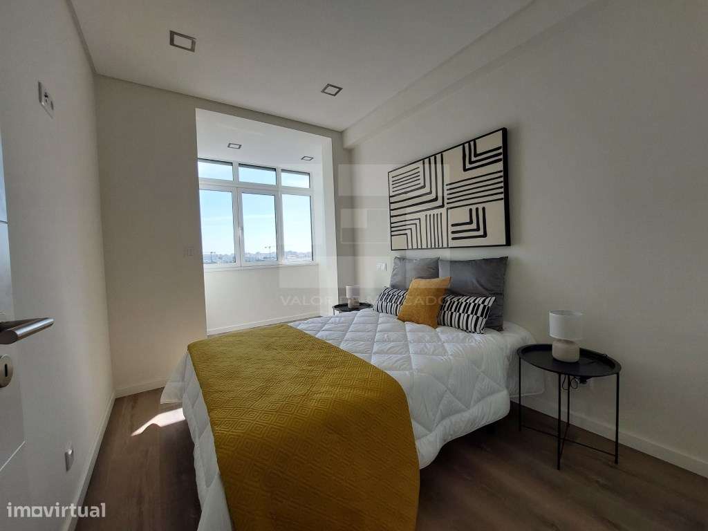 Apartamento T3 EM REMODELAÇÃO, 3º andar, Rua Engenheiro Nobre Guedes-25