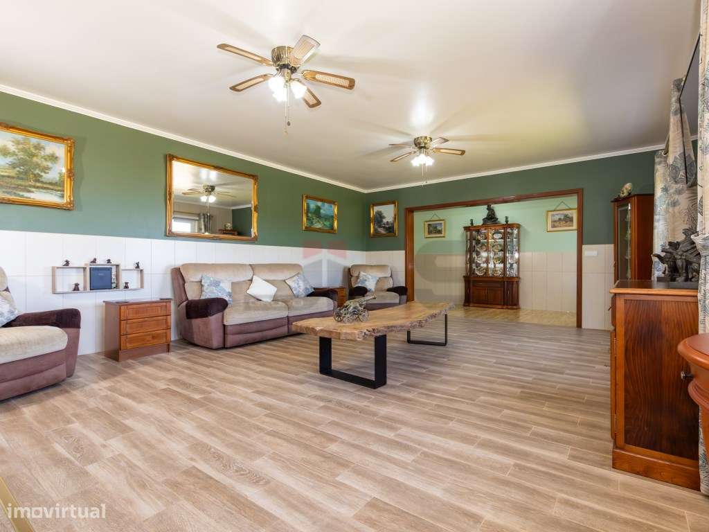 Moradia T3 Contemporânea com Grande Jardim em Rabo de Peixe , São M...-6