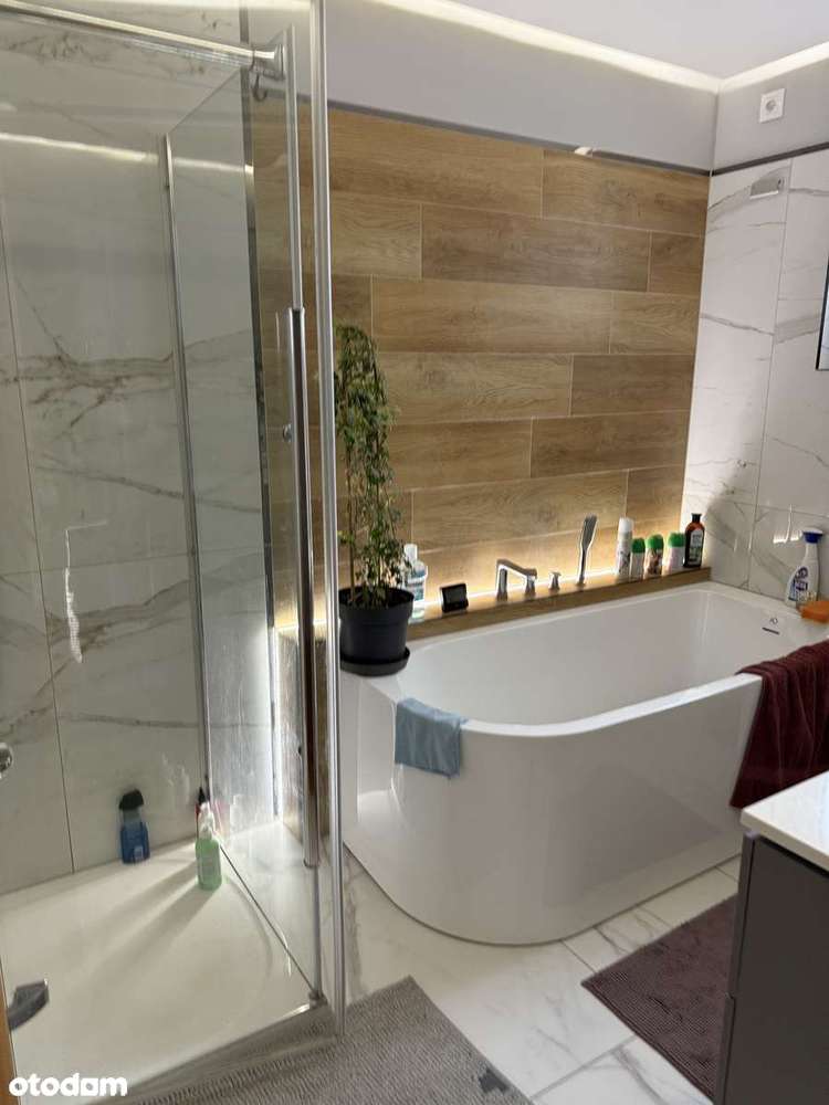 Dom wolnostojący z piękna działką we wsi Jabłów-10