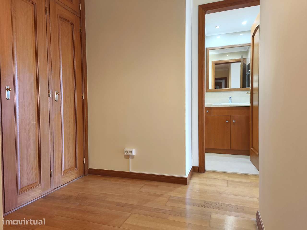 Apartamento T3 Paço de Arcos-17