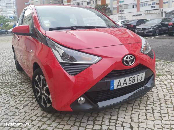 Toyota Aygo 1.0 X-Play Plus MM - 1