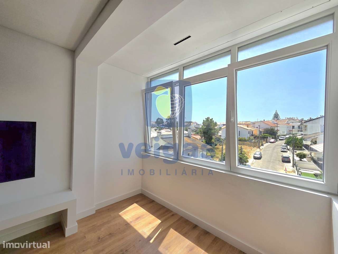 Apartamento renovado com 1 quarto em Charneca de Caparica-10