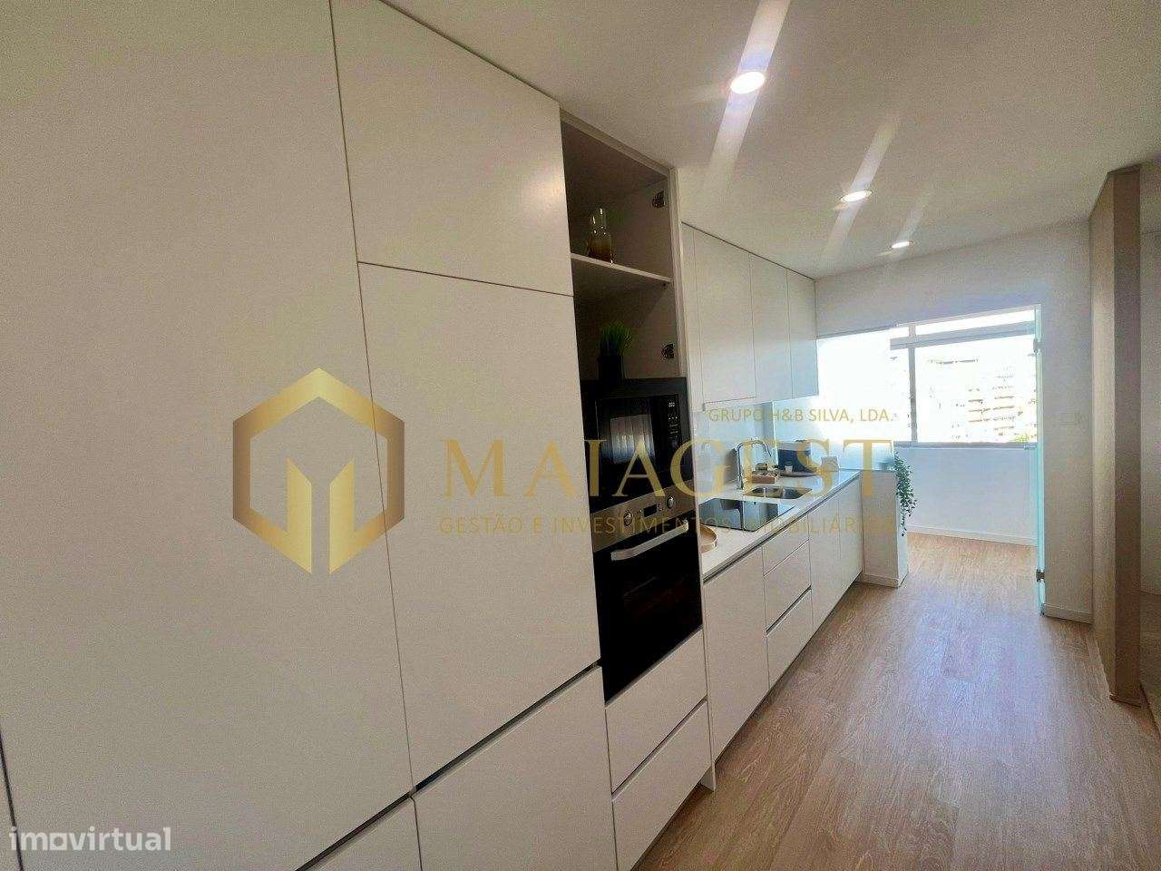 T1+1 Renovado cozinha Equipa e Mobilado próximo St. Ovideo-Vila Nov... - Grande imagem: 4/20