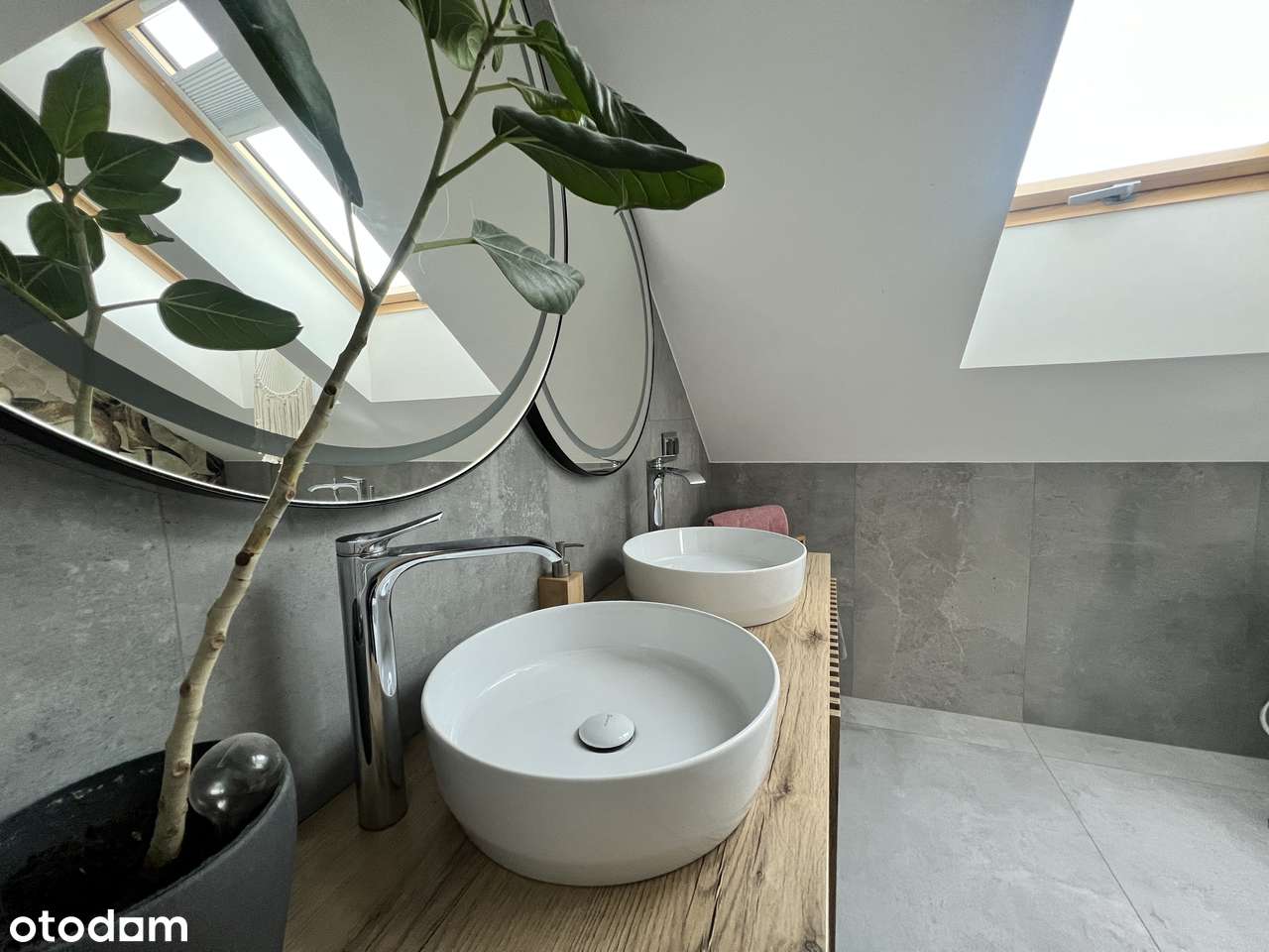 Nowoczesny dom 190 m² z garażem i klimatyzacją-12