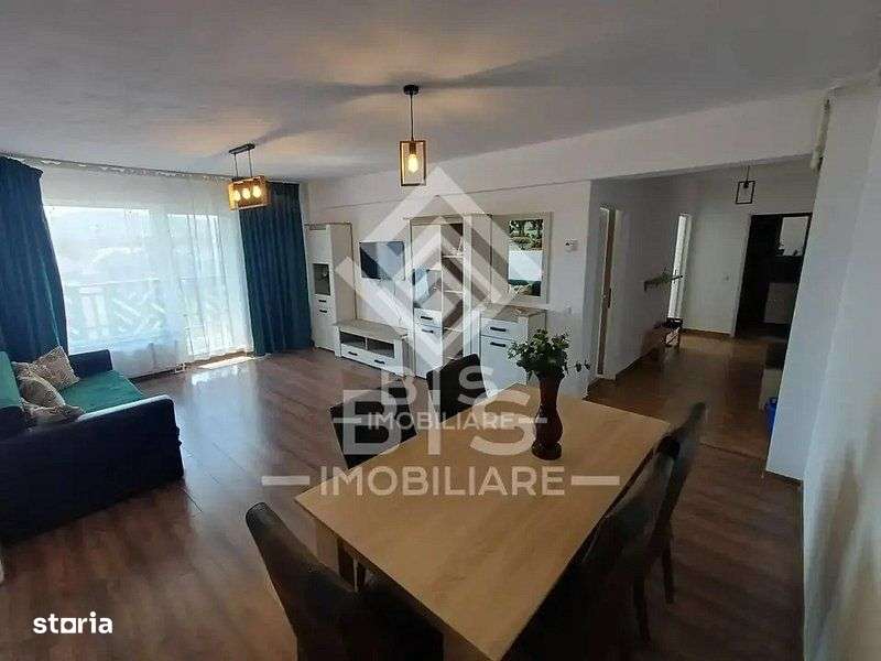 Apartament 3 Camere decomandate, etaj 2, 80mp+ loc de  parcare - Imagine principală: 2/10