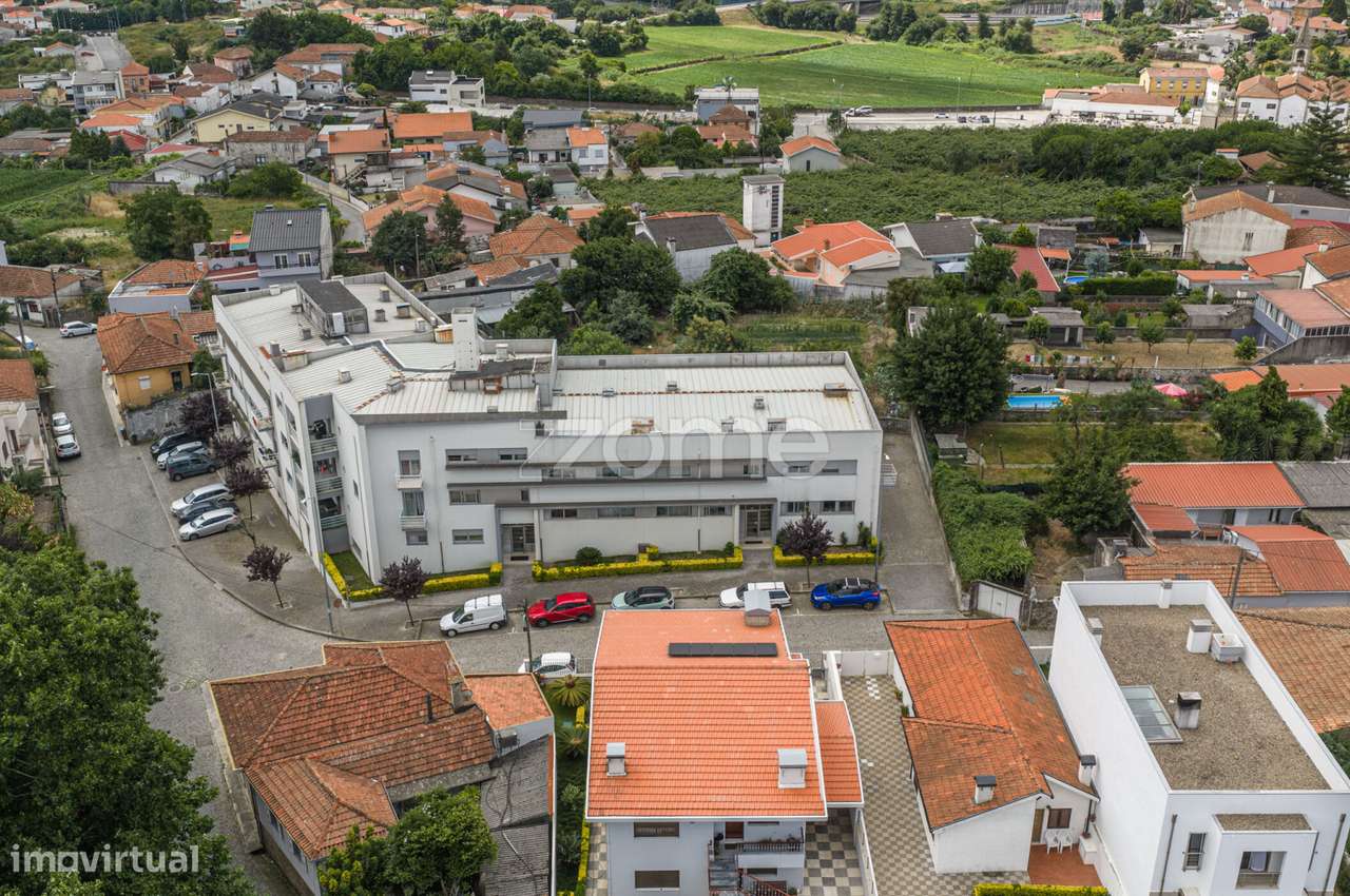 T2 com garagem fechada e arrumos em Barca, Castêlo da Maia-21