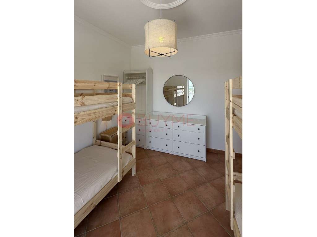 Moradia V4 Exclusiva com Piscina, Jacuzzi e Amplos Jardins em Almancil-37