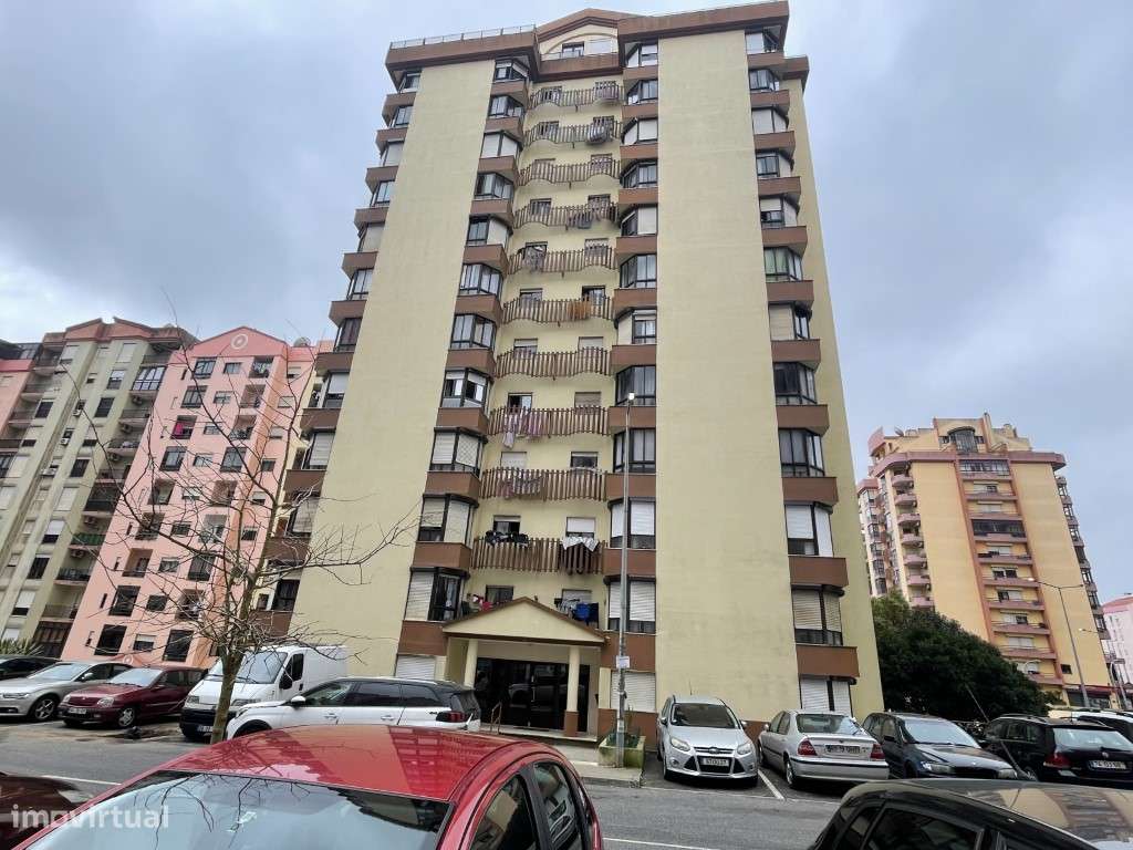 Apartamento T2 Renovado na Tapada de Mercês - Excelente Oportunidade-15