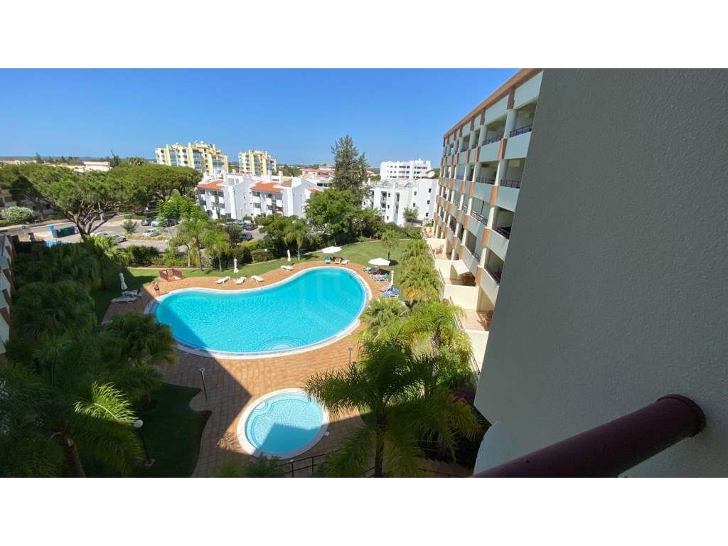 Apartamento T2 em condomínio com piscina em Vilamoura, Algarve - Grande imagem: 2/20