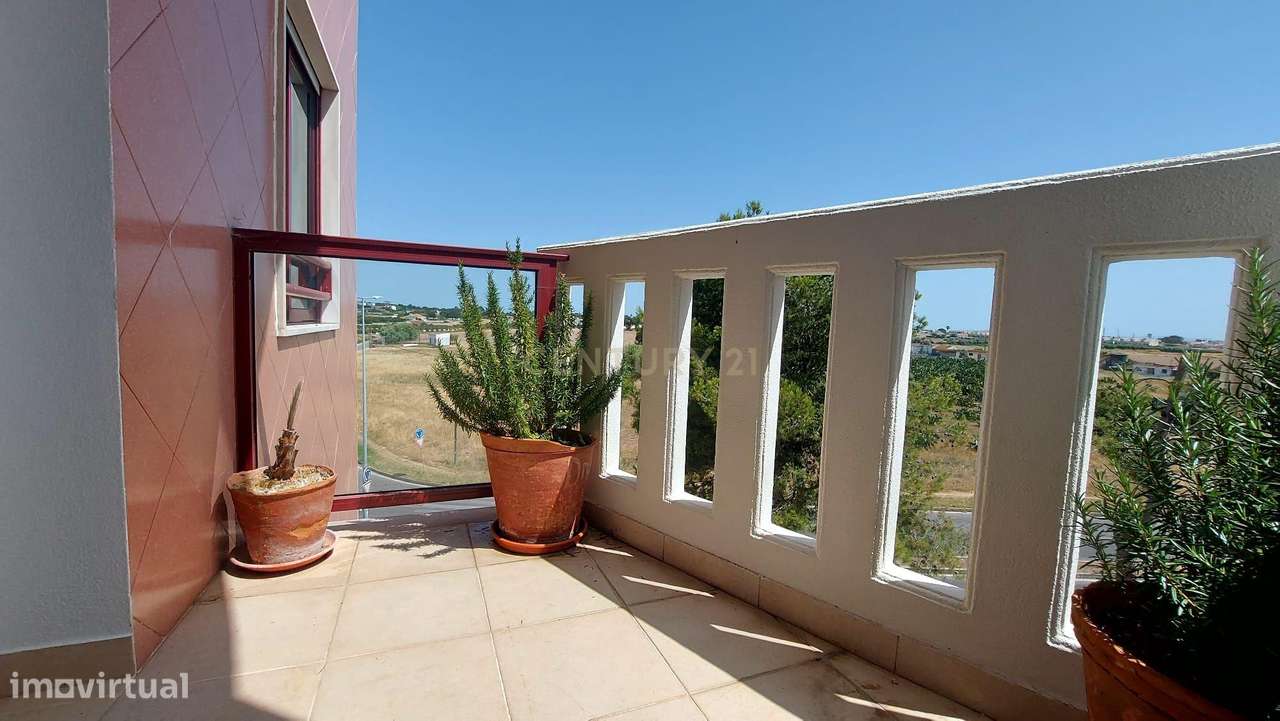 T5 Duplex em Alcochete | Vista Rio | Terraço Panorâmico-5