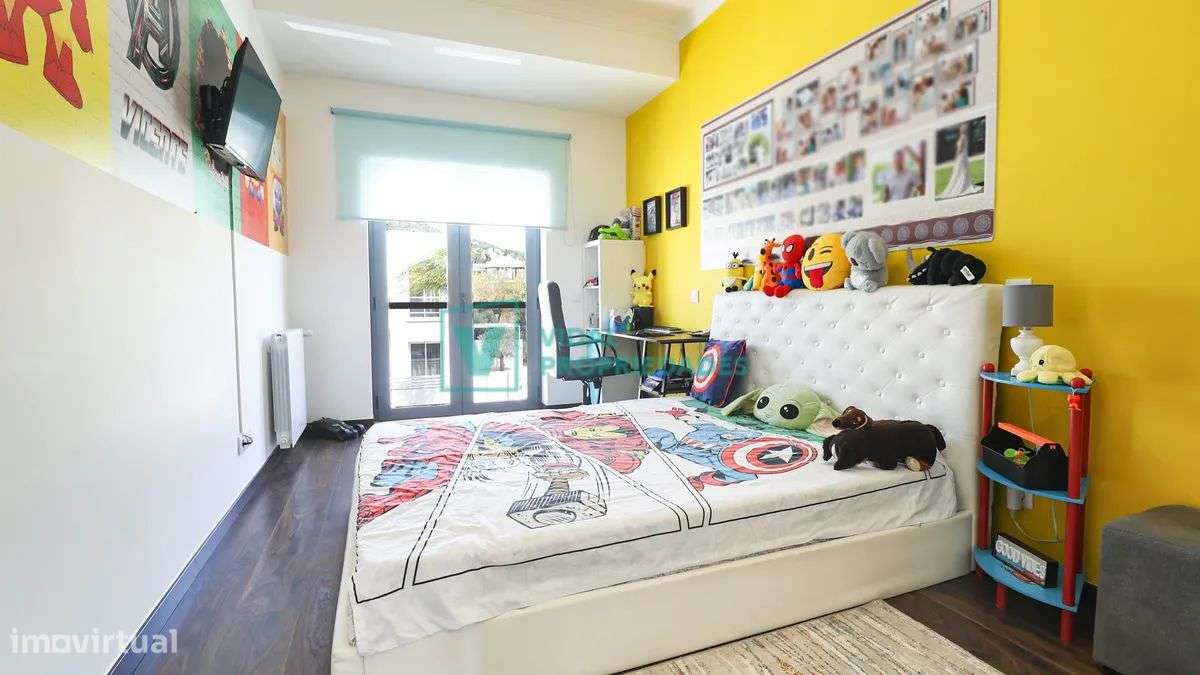 Apartamento T2 com garagem em box e piscina-24