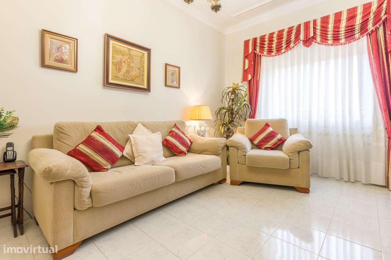 Excelente Apartamento T3 em Alto Seixalinho, Barreiro-8