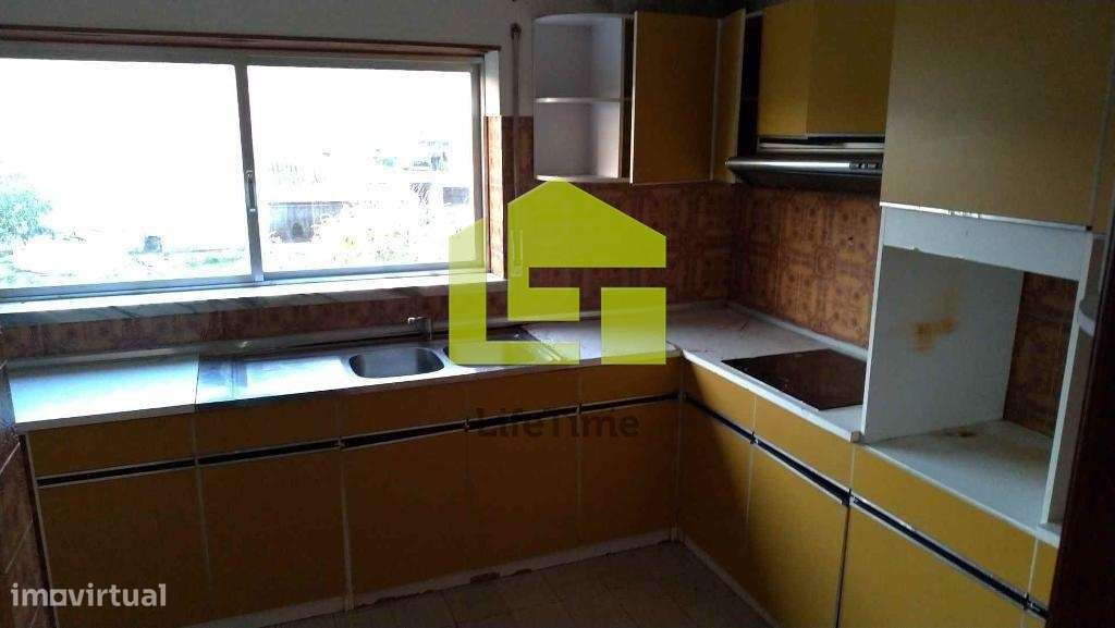 Moradia T8 (bi-familiar) em Montalvo Financiamento até 100% - Grande imagem: 5/8