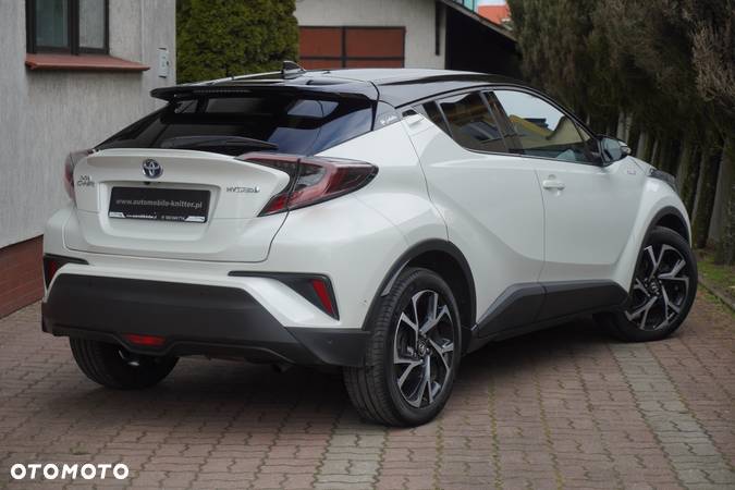 Toyota C-HR Hybrid Style Selection - 3