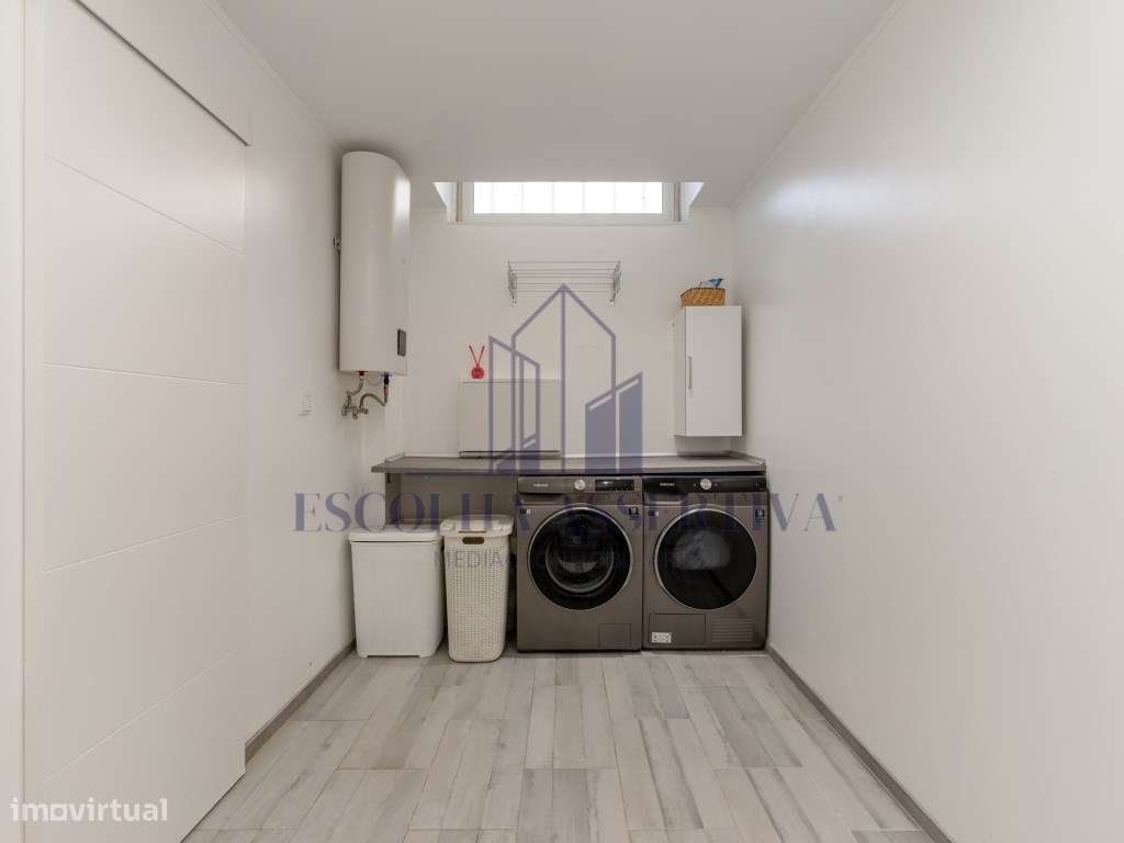 Loja com 95m2 transformada em apartamento T2 - Grande imagem: 5/28