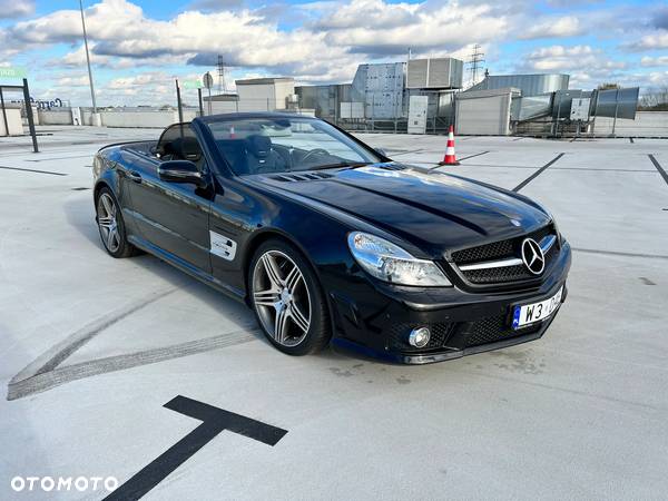 Mercedes-Benz SL 63 AMG - 11