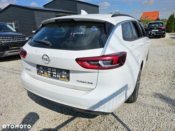 Opel Insignia 2.0 CDTI 4x4 ecoFLEX Start/Stop Business Edition - 2