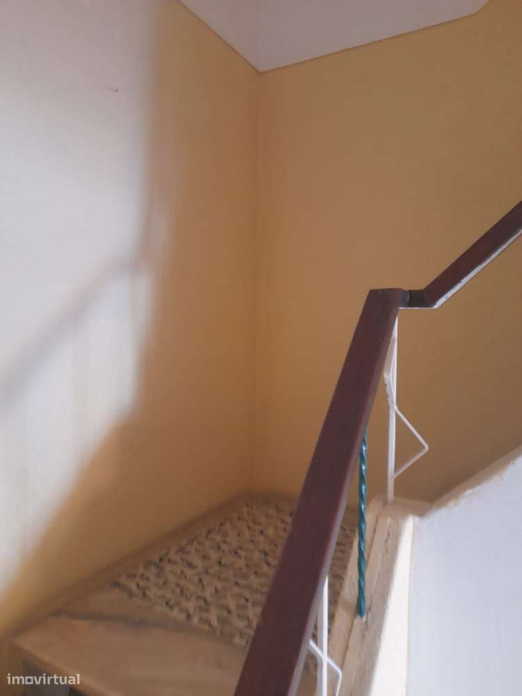 Apartamento T2 com varanda na Baixa da Banheira-27
