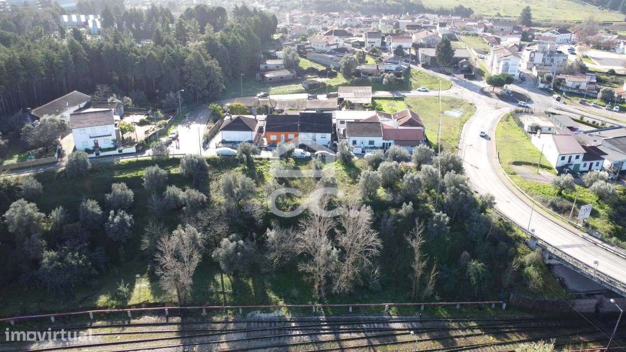 Terreno com 1813.50m2 em Souselas - Grande imagem: 2/7