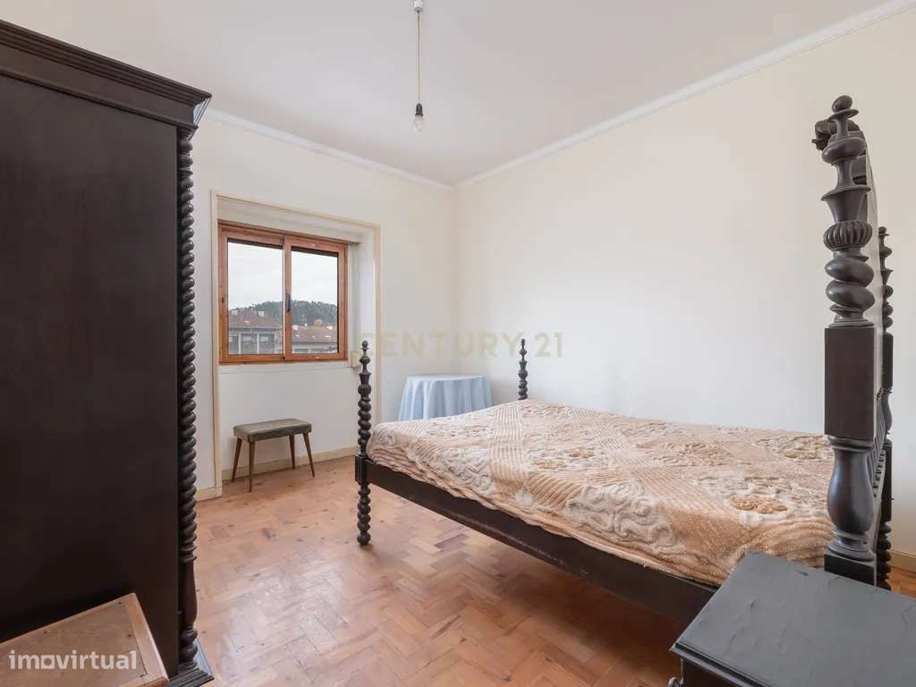 Apartamento T3+1 com garagem na Rua Verde Pinho em Coimbra-14