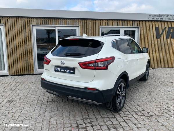 Nissan Qashqai 1.5 dCi N-Connecta 18 - 6