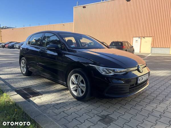 Volkswagen Golf VIII 1.0 eTSI Life DSG - 1