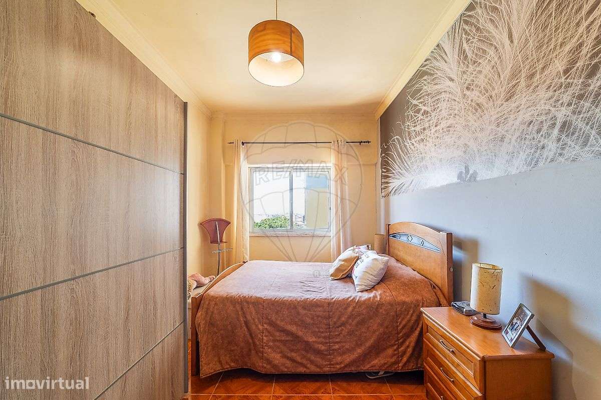 Apartamento T2 para venda na Cruz de Pau, Amora.-9
