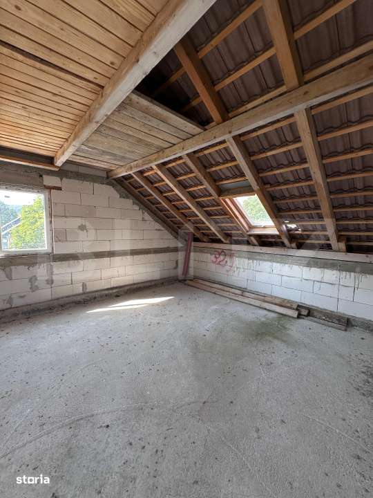 Casa cu potential deosebit, 172 m² utili, teren 500 m², sat Buza - Imagine principală: 4/18