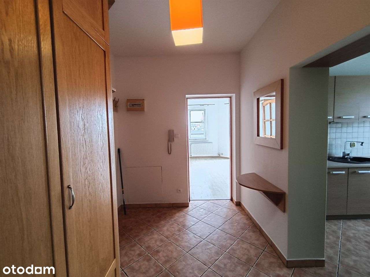 Dwu pokojowe mieszkanie w centrum ul. 700 lecia-5