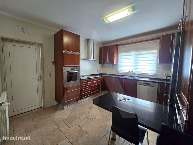 Moradia  T4 semi mobilada e com churrasqueira em ílhavo! - Grande imagem: 4/38