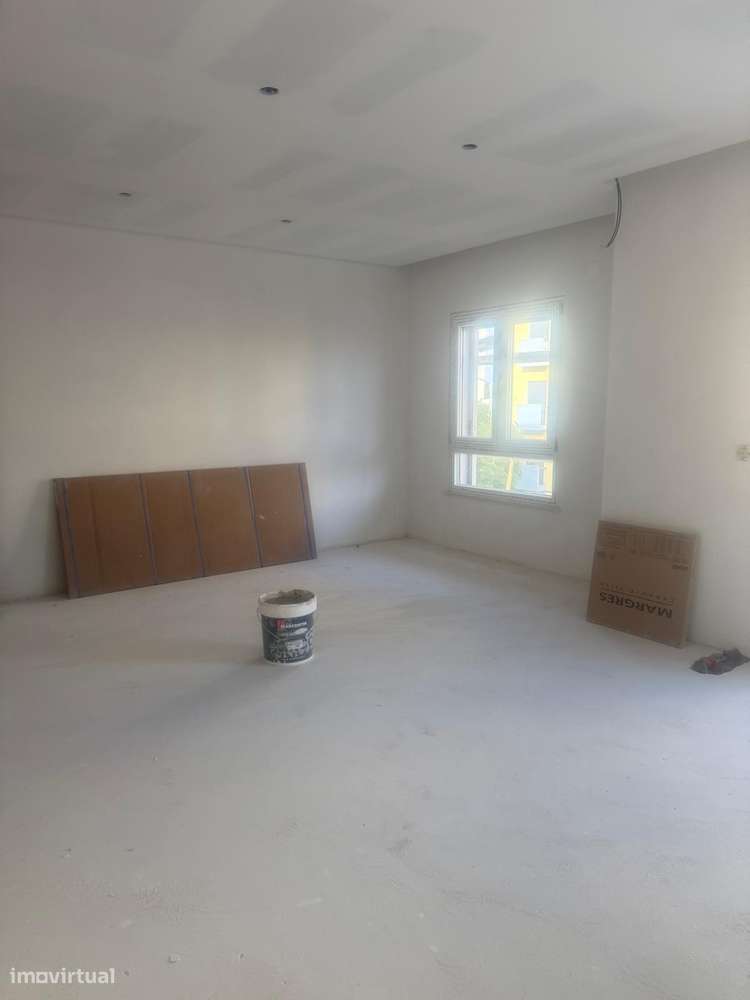 Apartamento T3 em fase de construção, no Montijo-3