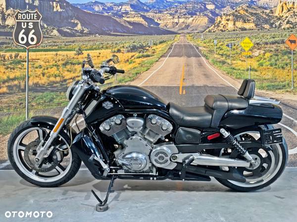 Harley-Davidson V-Rod Muscle - 4