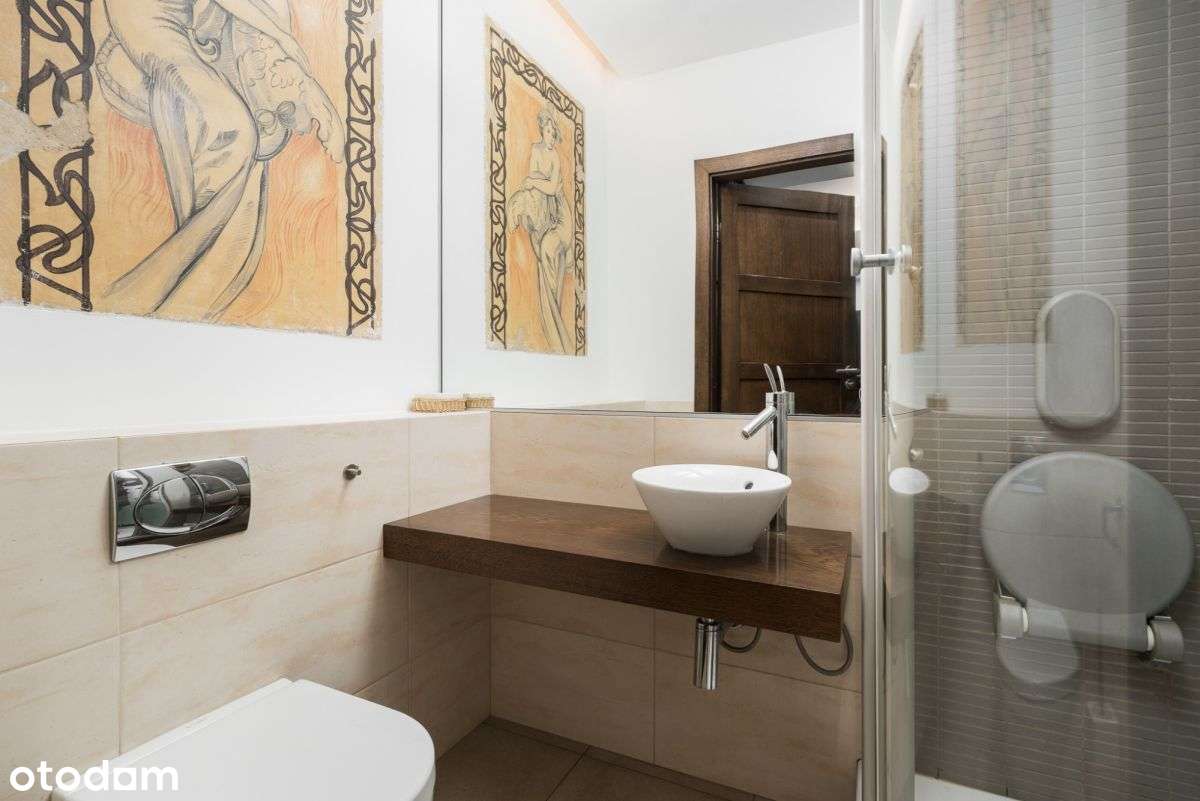 Przestronny i klimatyczny dom w spokojnej okolicy-16