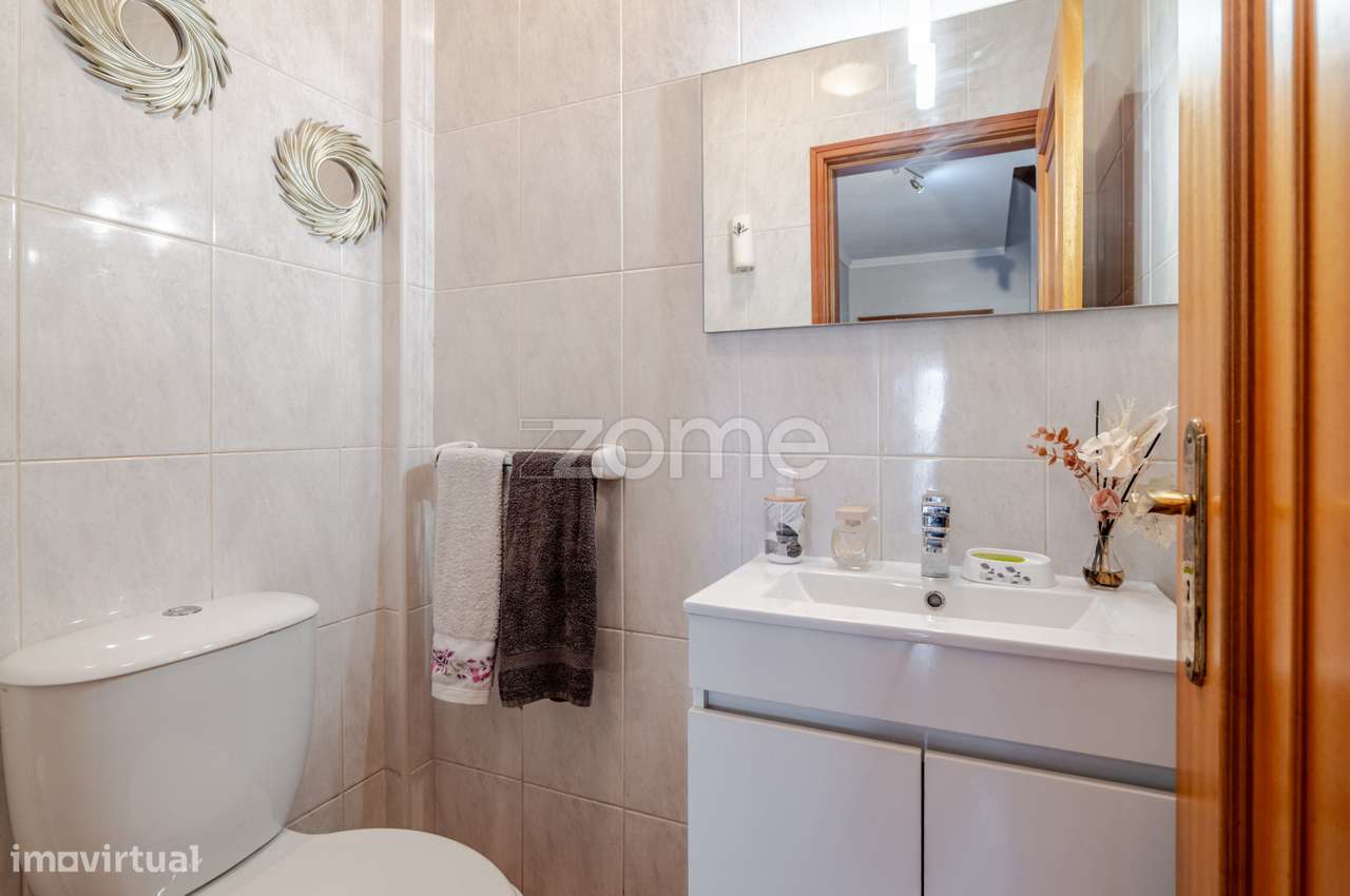 Duplex T3 com Terraço e Vista Mar em Gaia-16