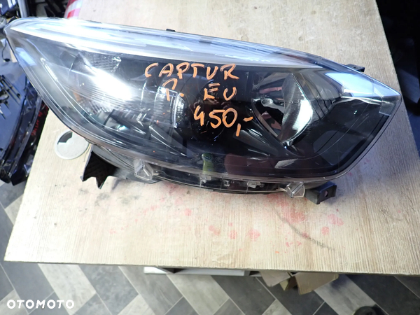 RENAULT CAPTUR LAMPA PRAWY PRZÓD 260105066R - 2