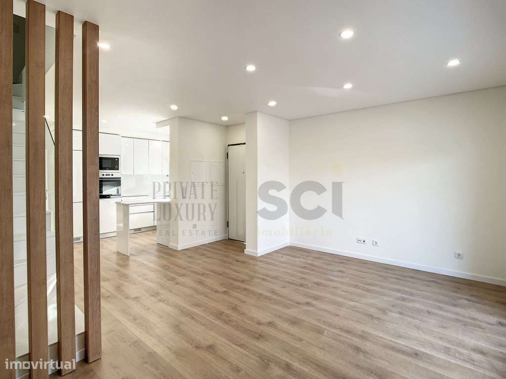 Moradia T3 em Fernão Ferro com Pérgula e Logradouro-3