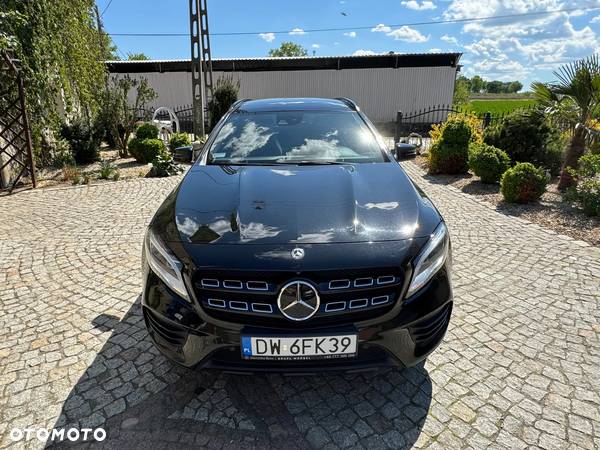 Mercedes-Benz GLA 220 4-Matic - 2