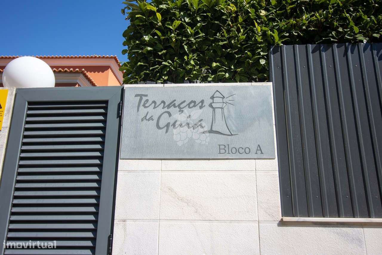 T4 duplex nos "Terraços da Guia" em Cascais com garagem e piscina-52