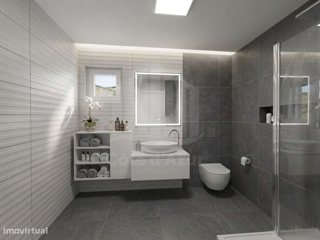 Moradia T2 no Centro Histórico de Setúbal - Oportunidade Única!-6