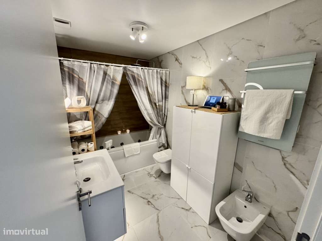 Viver o Coração do Bairro Novo — Pastelarias e Pôr do Sol - Grande imagem: 4/24