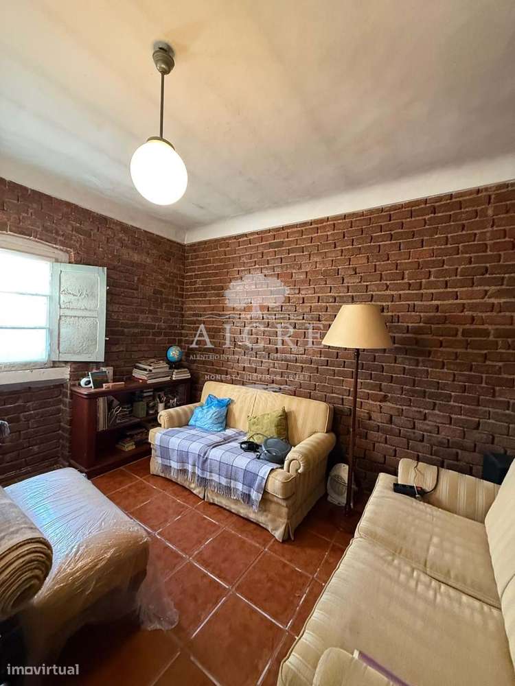 Moradia T2 Térrea com Quintal na Graça do Divor-6