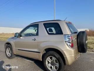 Suzuki Grand Vitara 1.6 De luxe - 2