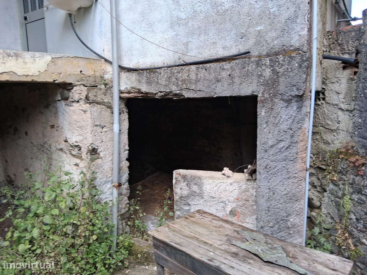 Moradia para Restaurar com Terreno Urbano – Cadaixo, Miranda do Corvo-23