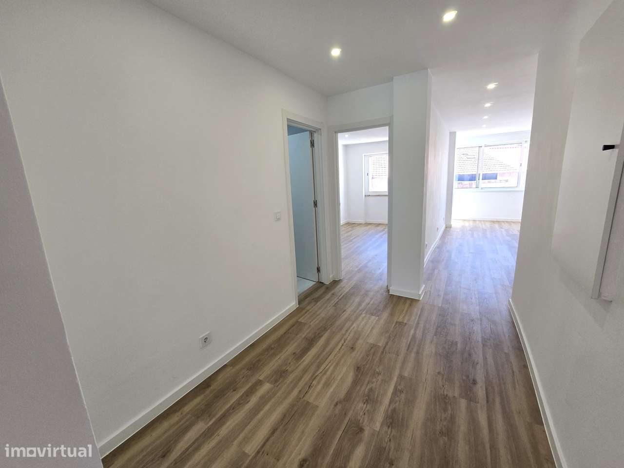Apartamento T3 Totalmente Remodelado – Cacém-22